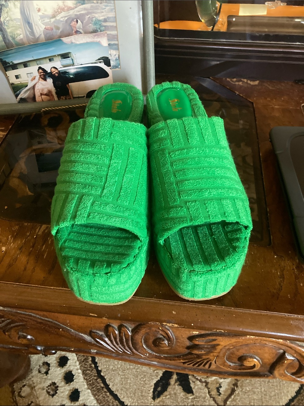 SHEIN Green Slide Sandals with Platform Sole. she so pretty 😍